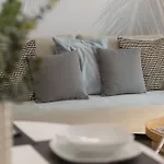 Modern With Air Conditioning And Parking Near The Pge Stadium In By Renters * Warsaw