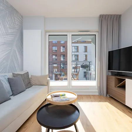 Modern With Air Conditioning And Parking Near The Pge Stadium In By Renters * Varşova