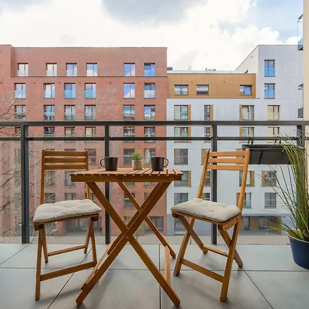 Lejlighed Modern With Air Conditioning And Parking Near The Pge Stadium In By Renters *
